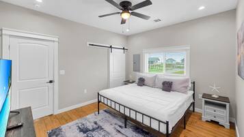 House, 2 Bedrooms