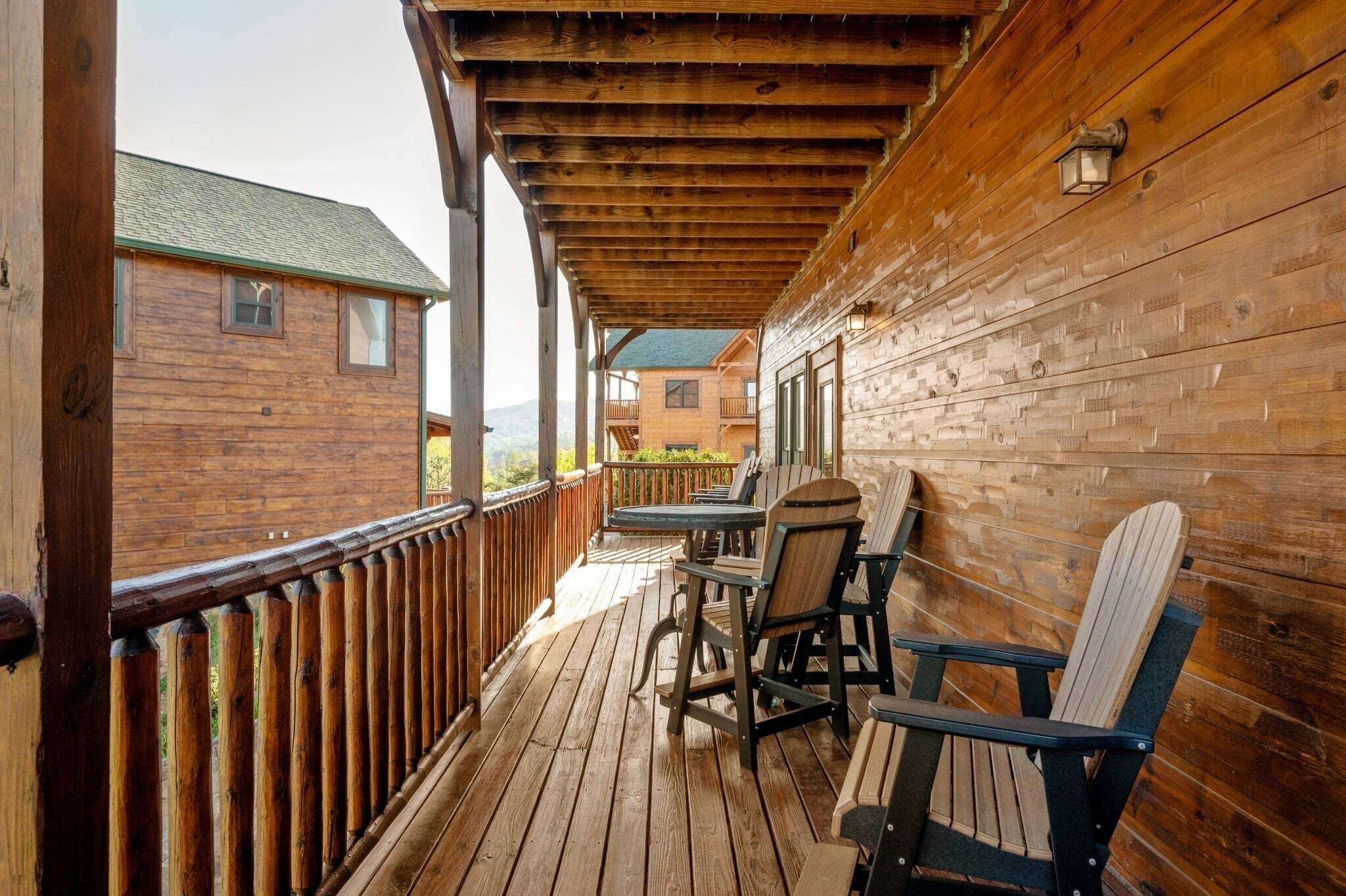 Cabin, 5 Bedrooms | Property grounds