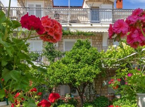 Garden - Apartments Galić Adriatic Escape (Zupa dubrovacka)