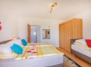 Habitació triple (Triple Room wtih sea View 4) | 8 dormitoris i bressols 