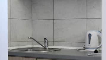 Apartment (One Bedroom Apartment with Balcony an) | Private kitchenette