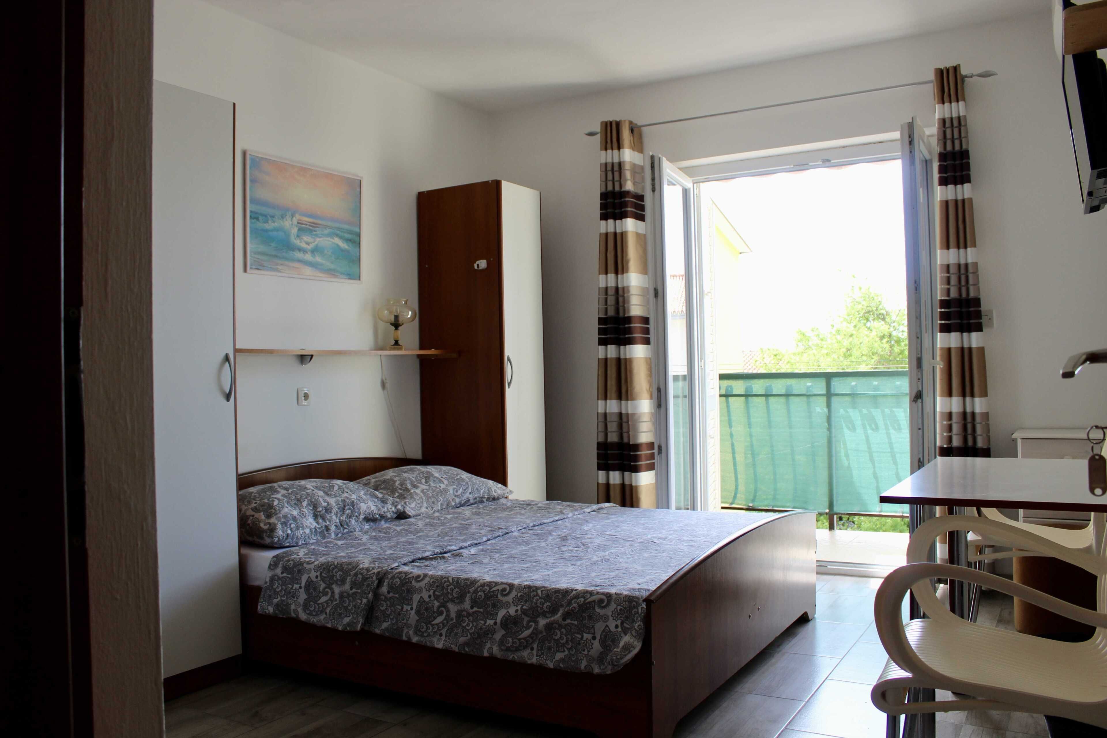 Studio (Studio Apartment with Balcony (NO 2)) | 2 bedrooms