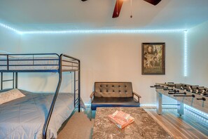 Interior - Private Outdoor Oasis: Group Escape in San Antonio (San Antonio)