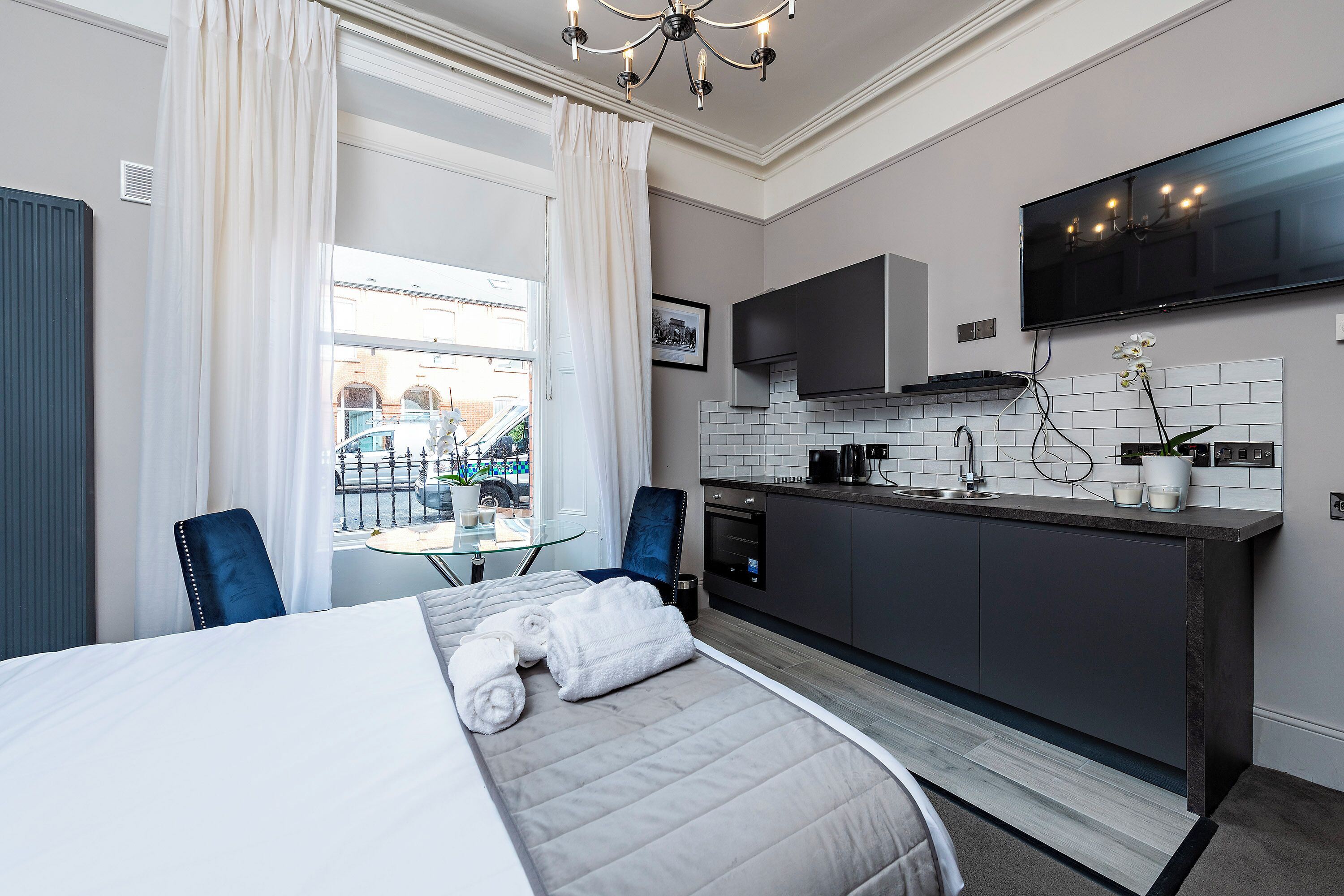 1 chambre, fer et planche à repasser, lit parapluie, Wi-Fi gratuit