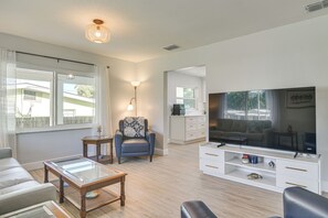 House (2 Bedrooms) | Interior - Beach-hop, Bike & Bbq! Clearwater Home w/ Yard (Clearwater)