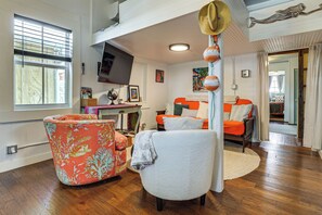 Interior - Walk to Southernmost Point! Conch Cottage w/ Patio (Key West)