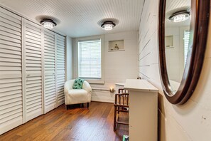 Interior - Walk to Southernmost Point! Conch Cottage w/ Patio (Key West)