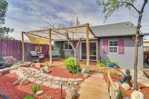 House (4 Bedrooms) | Interior - 2-unit Rental in Abq! Walk or Bike to Downtown (Albuquerque)