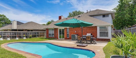 House (3 Bedrooms) | Front of property