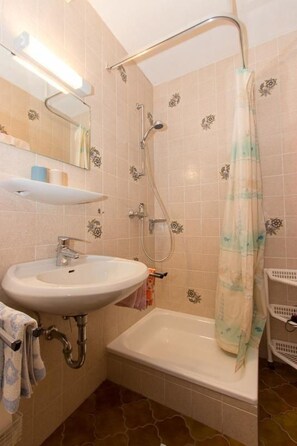 Towels - in Weißbach a. d. Alpenstraße by Interhome (Schneizlreuth)