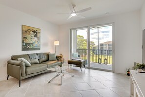 Interior - Golf + Poolside Fun! Extended Base in Ibis Landing (Lehigh Acres)