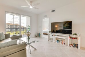 Interior - Golf + Poolside Fun! Extended Base in Ibis Landing (Lehigh Acres)
