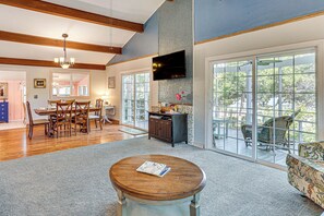 House (Multiple Bedrooms) | Interior - 2-home Bundle in Topsail w/ Beach Access & Dock! (Holly Ridge)