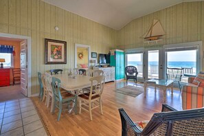 House (Multiple Bedrooms) | Interior - 2-home Bundle in Topsail w/ Beach Access & Dock! (Holly Ridge)