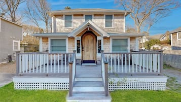 House (3 Bedrooms) | Front of property