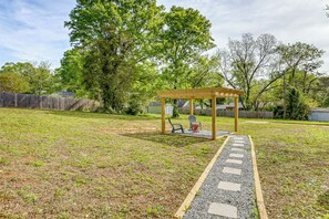 House (2 Bedrooms) | Interior - Peaceful Spartanburg Home Base, 6 Mi to Dtwn! (Spartanburg)