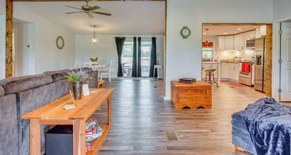 Florida Countryside Retreat: Fire Pit + Huge Yard!