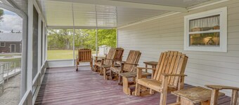 Quiet North Florida Charm Awaits