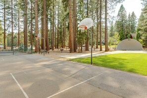 Interior - Near Beaches & Boat Launches! Lake Almanor Getaway (Westwood)
