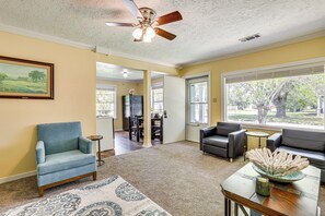 Apartment (1 Bedroom) | Interior - Port Arthur Homebase: Work, Dine & Play! (Port Arthur)