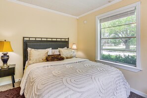 Apartment (1 Bedroom) | Interior - Port Arthur Homebase: Work, Dine & Play! (Port Arthur)