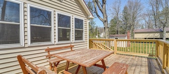 'slate Drake Cabin' on Penns Creek w/ Deck & BBQ