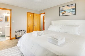 Interior - Private Pier + Game Room: Waterfront Suffolk Home (Suffolk)