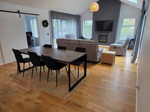 Casa, 4 habitaciones, accesible para personas con discapacidad, fumadores | Comedor