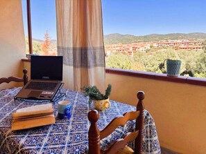 Interior - Wonderful private villa for 5 people with WIFI, A/C, TV, terrace and panoramic view (Villasimius)