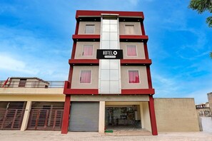 House | Exterior - Deluxesector 52 Chandigarh Isbt Road (Chandigarh)