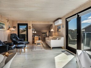 Living area - "Eida" - 400m from the sea by Interhome (Frøstrup)