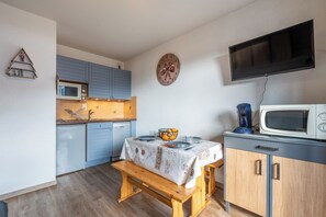 Private kitchen - Studio with Bacon and Mountain View, close to slopes and town center (Le Grand-Bornand)