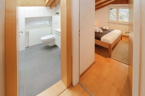 Appartamento, balcone, vista montagna | Wi-Fi gratuito