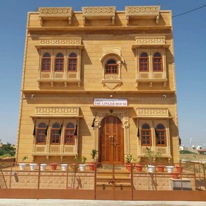 Exterior detail - The Ginger House Near Kishan Ghat (Jaisalmer)