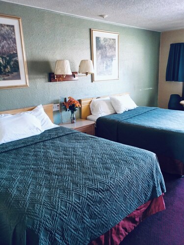 Hillcrest Motel
