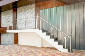 House | Reception - Deluxe Hotel Paradise Peak (Kanpur)