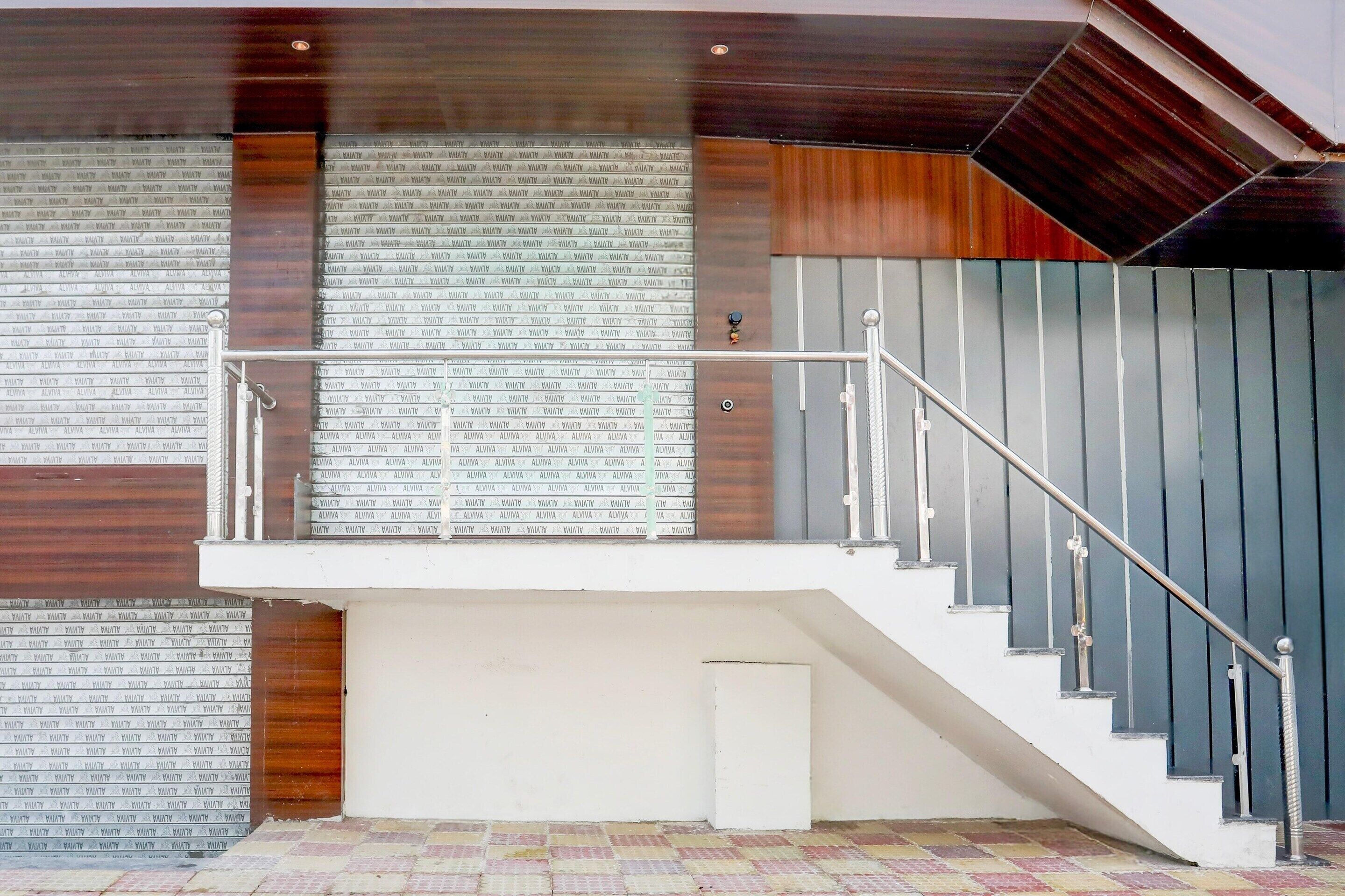 House | Meja sambut tetamu