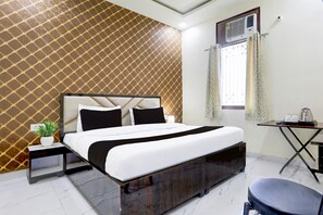 1 bedroom - Deluxe Hotel Paradise Peak (Kanpur)