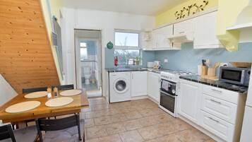 Fridge, microwave, oven, toaster