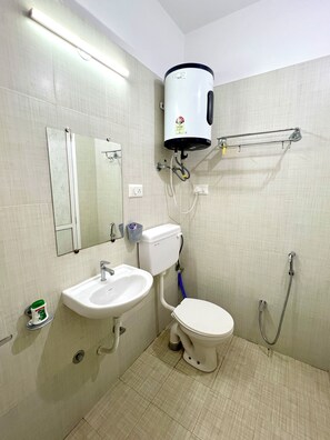 Bruser, bidet, håndklæder, Sæbe