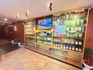 Interior detail - Near Mall Rd Hotel Himalayan Retreat (Darjeeling)