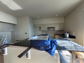 Interior - Room w/ a View, 1-bedroom apartment with AC in welcoming Waynesville (Waynesville)