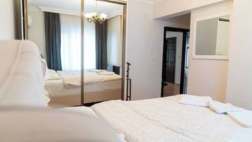 House, 6 Bedrooms, Smoking, Private Pool