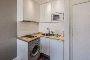 Fridge, microwave, toaster - Victoria XXIII - One Bedroom Apartment, Sleeps 2 (Malaga)