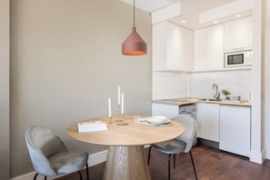 Dining - Victoria XXIII - One Bedroom Apartment, Sleeps 2 (Malaga)