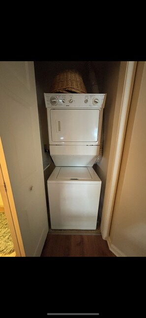 Interior - Perfect condo minutes from the beach! (Lewes)