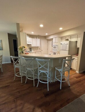 Private kitchen - Perfect condo minutes from the beach! (Lewes)