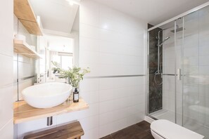Towels - Victoria XXIX - Two Bedroom Apartment, Sleeps 4 (Malaga)