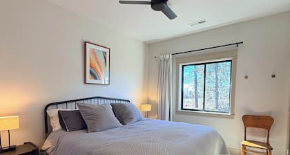 Heritage Hill- 4B/2B Brand New for Groups/Families