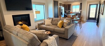 Heritage Hill-New 4Bed/2Bath for Groups, Families, Lake Recreation & Hunters